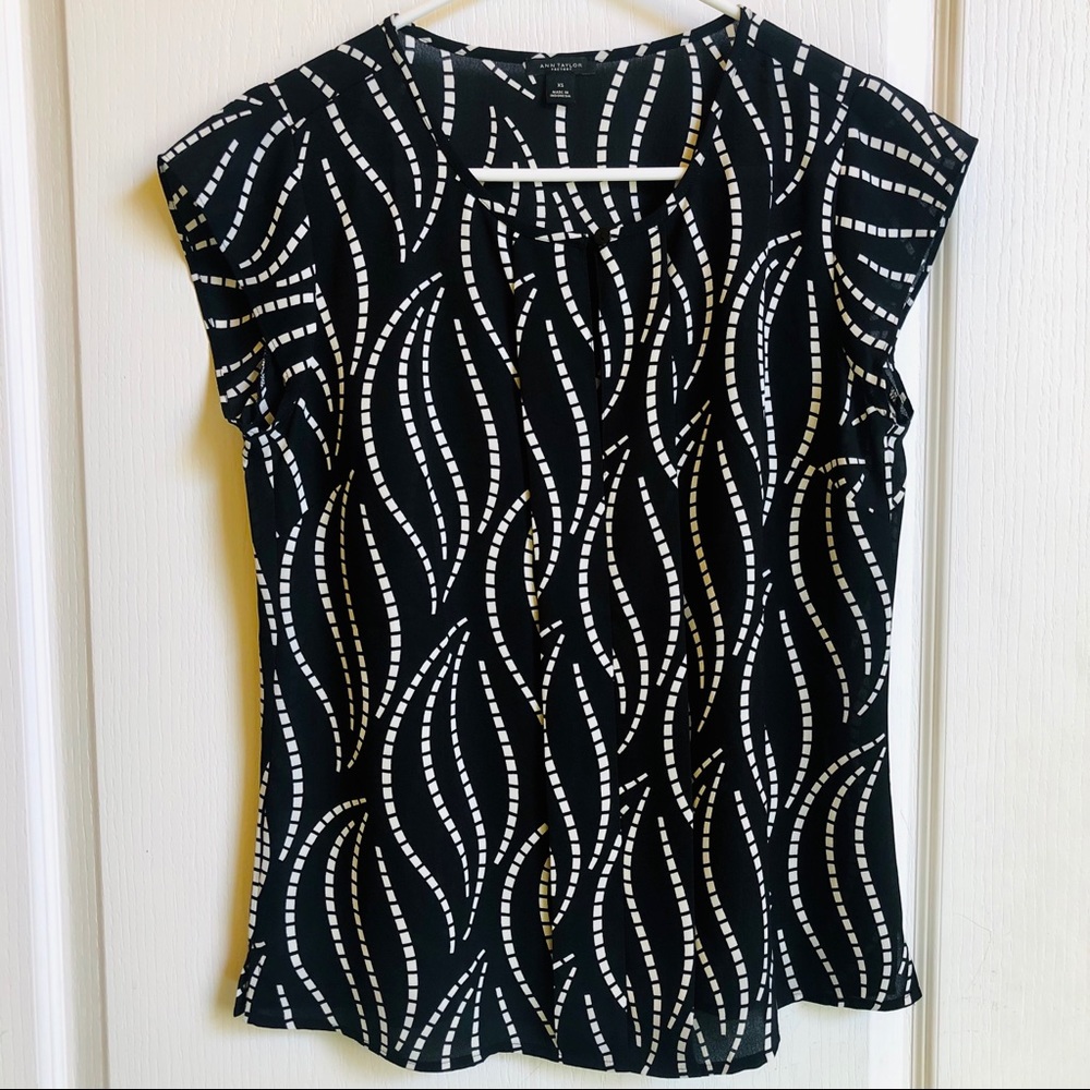 Ann Taylor Black Short Sleeve Blouse